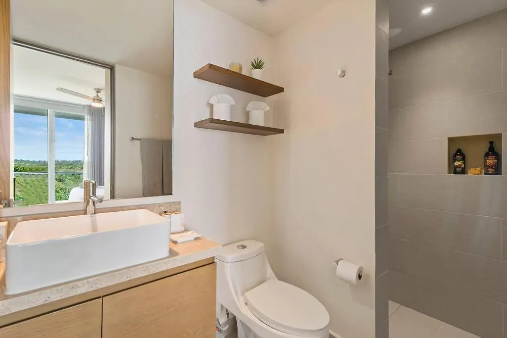 Jungle Joy Prv Jacuzzi Beach Access Rooftop Pools W Sea Views + Beach Club 艾库玛尔 0*,  墨西哥