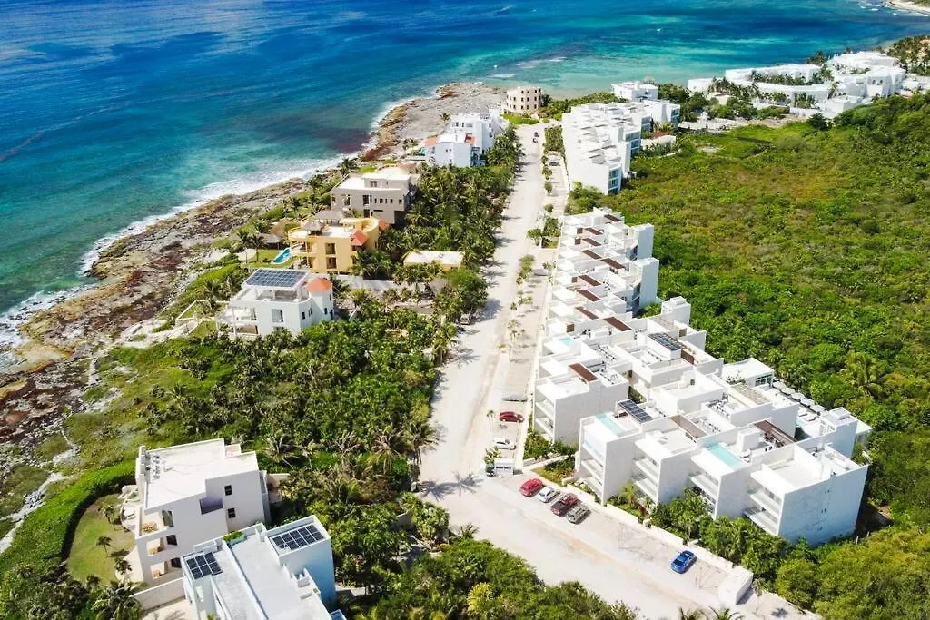 Апартаменты Jungle Joy Prv Jacuzzi Beach Access Rooftop Pools W Sea Views + Beach Club Акумаль